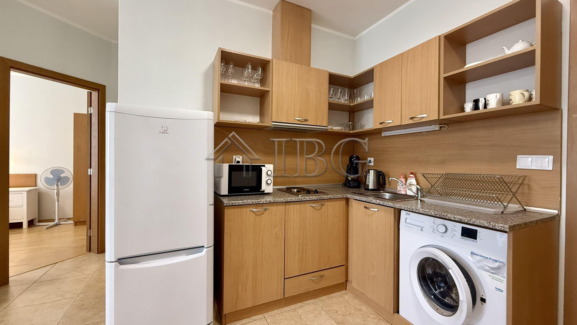 1-Bedroom Apartment with Sea & Pool View Trakia Plaza, Sunny Beach — photo 10 of 14