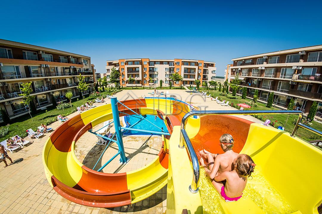 Furnished Studio with Pool View in Nessebar Fort Club, Sunny Beach — photo 12 of 12