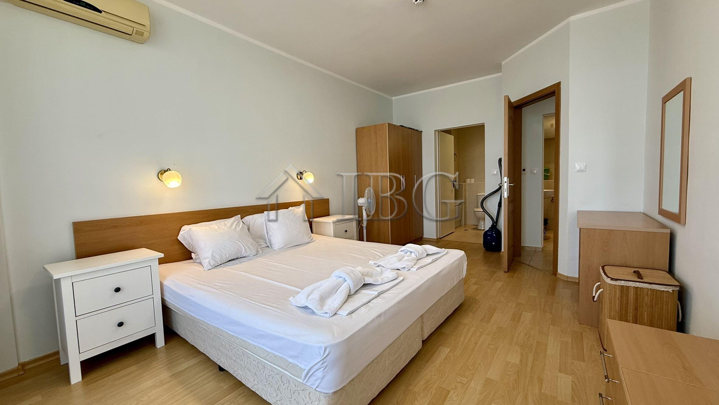 1-Bedroom Apartment with Sea & Pool View Trakia Plaza, Sunny Beach — photo 11 of 14