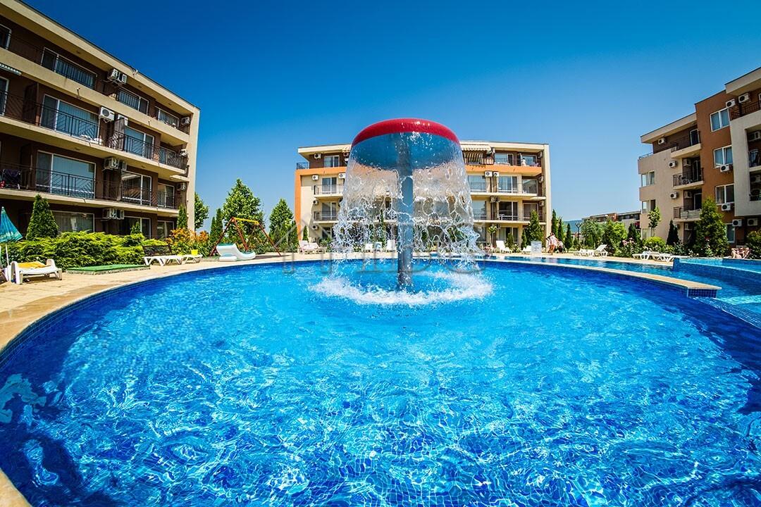 Furnished Studio with Pool View in Nessebar Fort Club, Sunny Beach — main photo