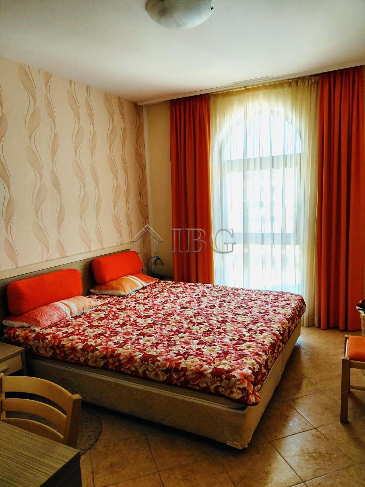1-Bedroom Apartment with Pool View Royal Sun, Sunny Beach — photo 13 of 13