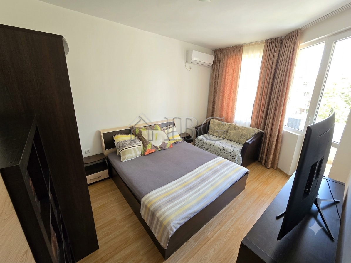 Apartment with New Air Conditioner in Sunny Day 6, Sunny Beach — photo 4 of 11