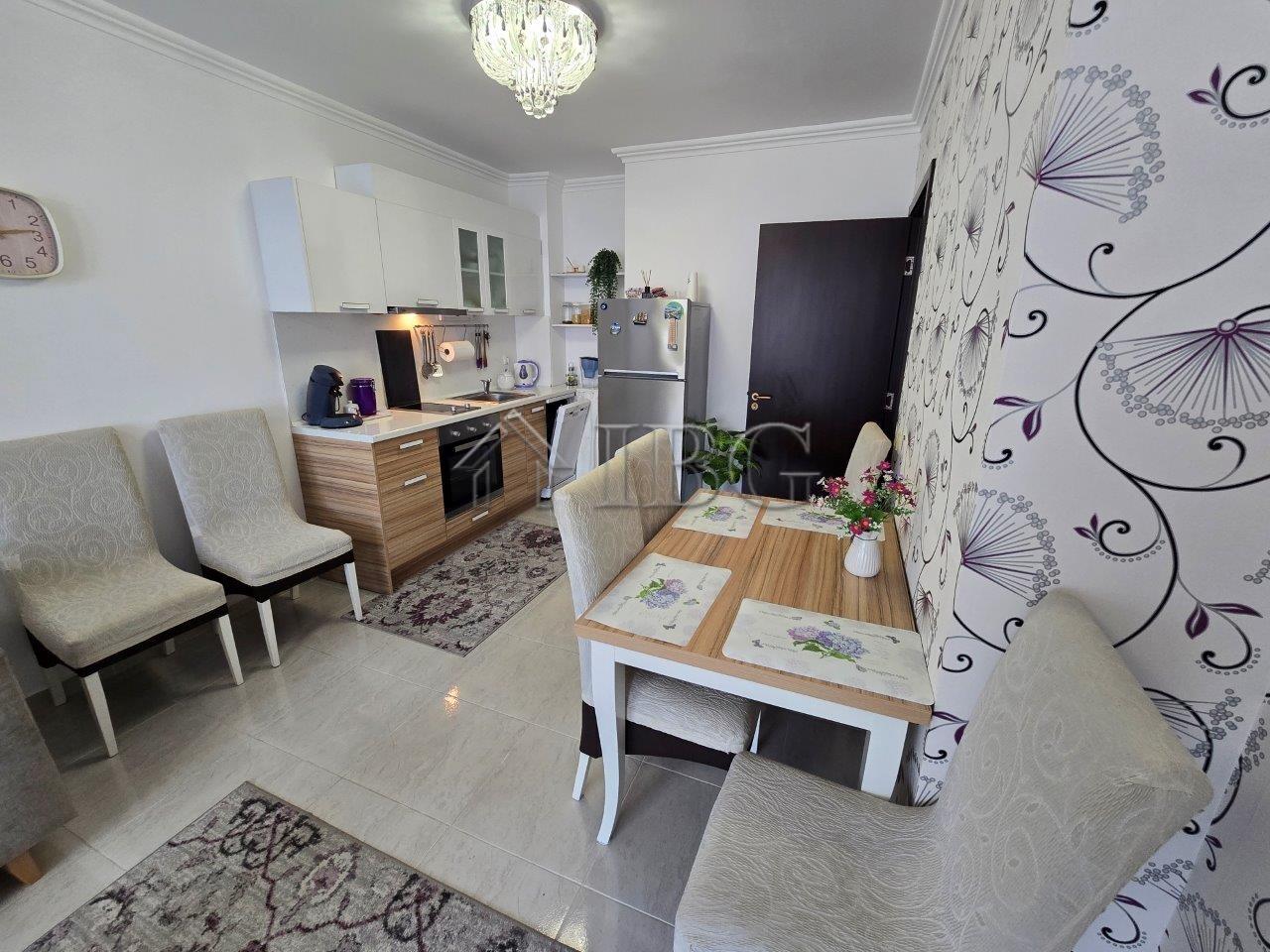 Spacious 2-Bedroom Apartment with Large Terrace Olymp, Sveti Vlas — photo 8 of 20
