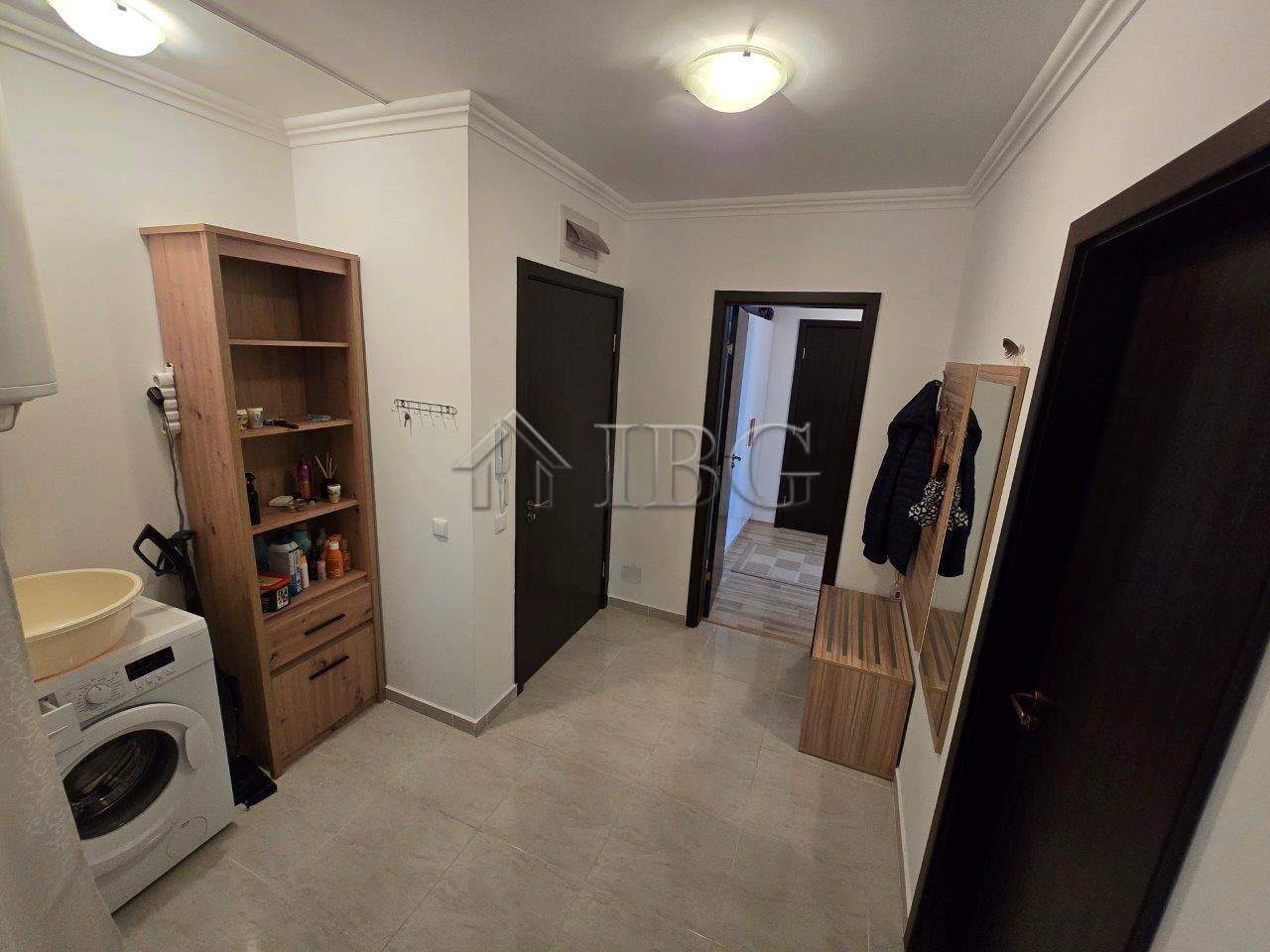 Spacious 2-Bedroom Apartment with Large Terrace Olymp, Sveti Vlas — photo 19 of 20