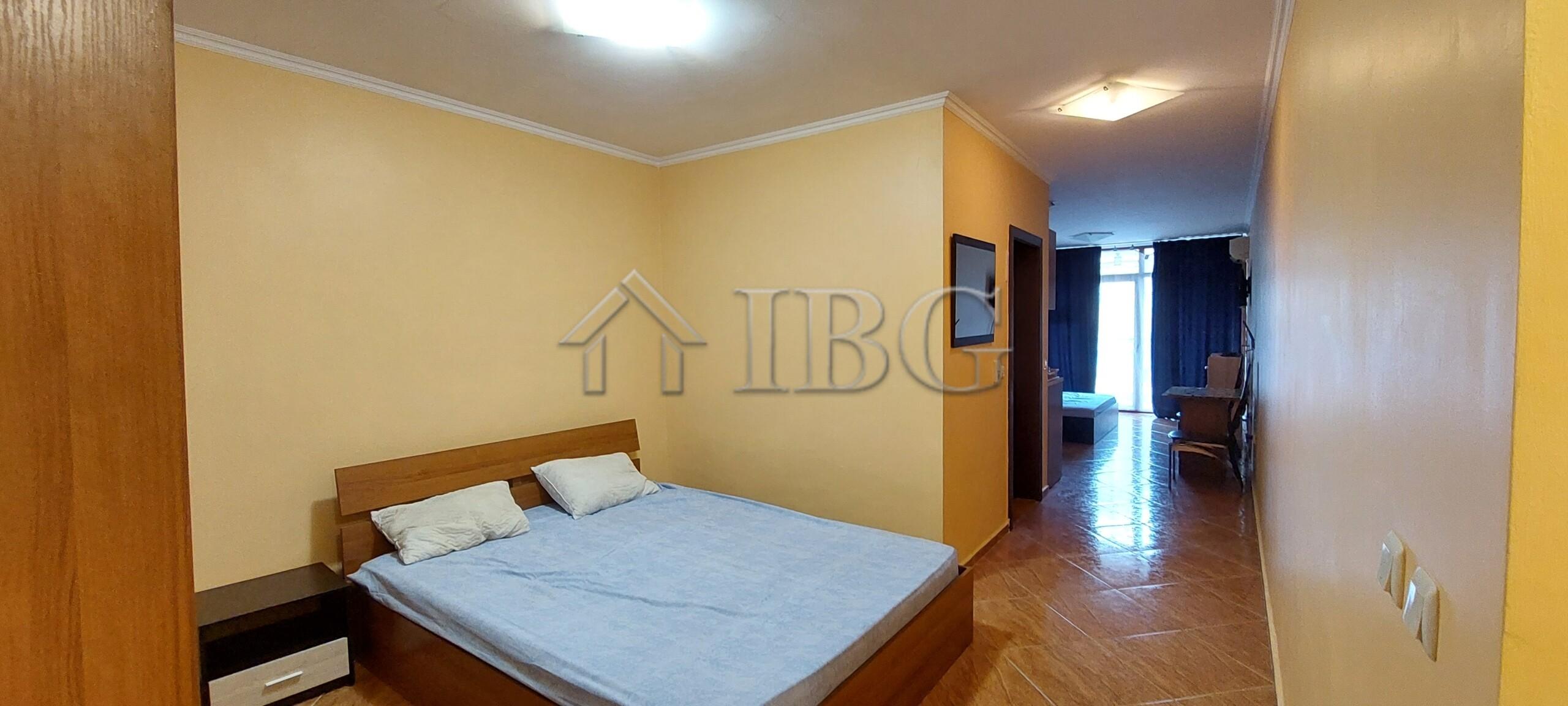 Spacious Studio with 2 Sleeping Areas, kitchen & Direct Pool Access Helios Complex — photo 5 of 16