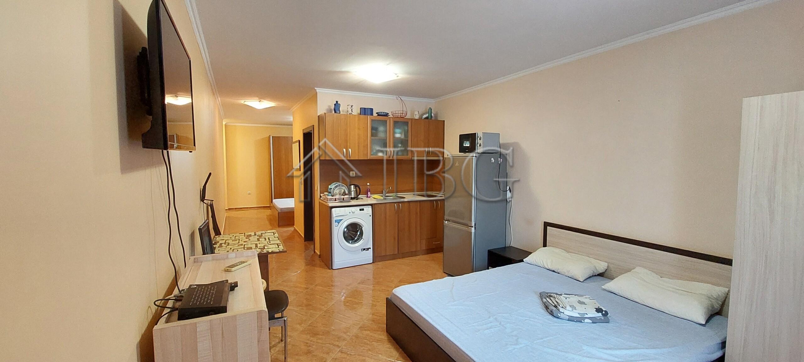 Spacious Studio with 2 Sleeping Areas, kitchen & Direct Pool Access Helios Complex — photo 2