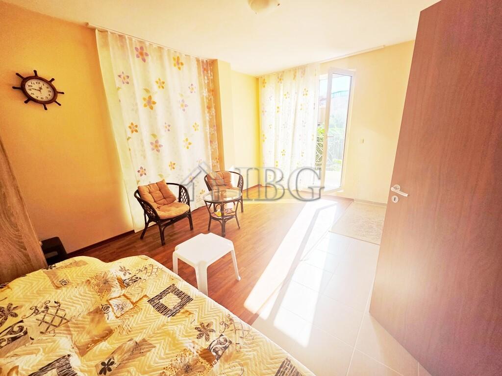 Studio with Garden View & No Maintenance Fee Golden Day, Sunny Beach — photo 8 of 11