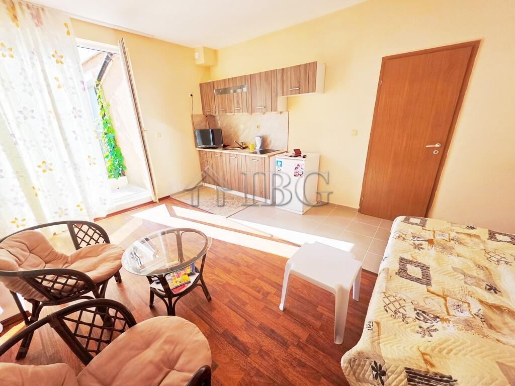 Studio with Garden View & No Maintenance Fee Golden Day, Sunny Beach — main photo