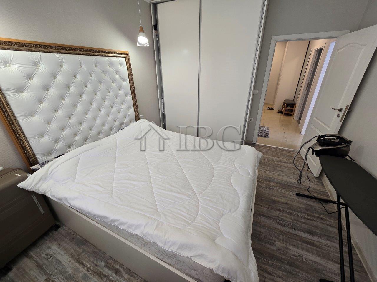 Luxury 2-Bedroom Apartment with Pool View Emerald Paradise, Sunny Beach — photo 8 of 14