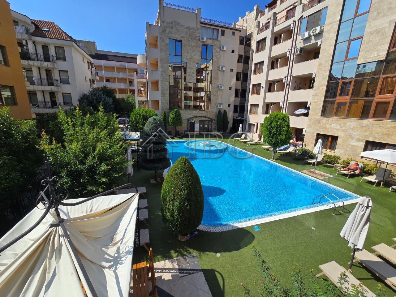 Luxury 2-Bedroom Apartment with Pool View Emerald Paradise, Sunny Beach — main photo