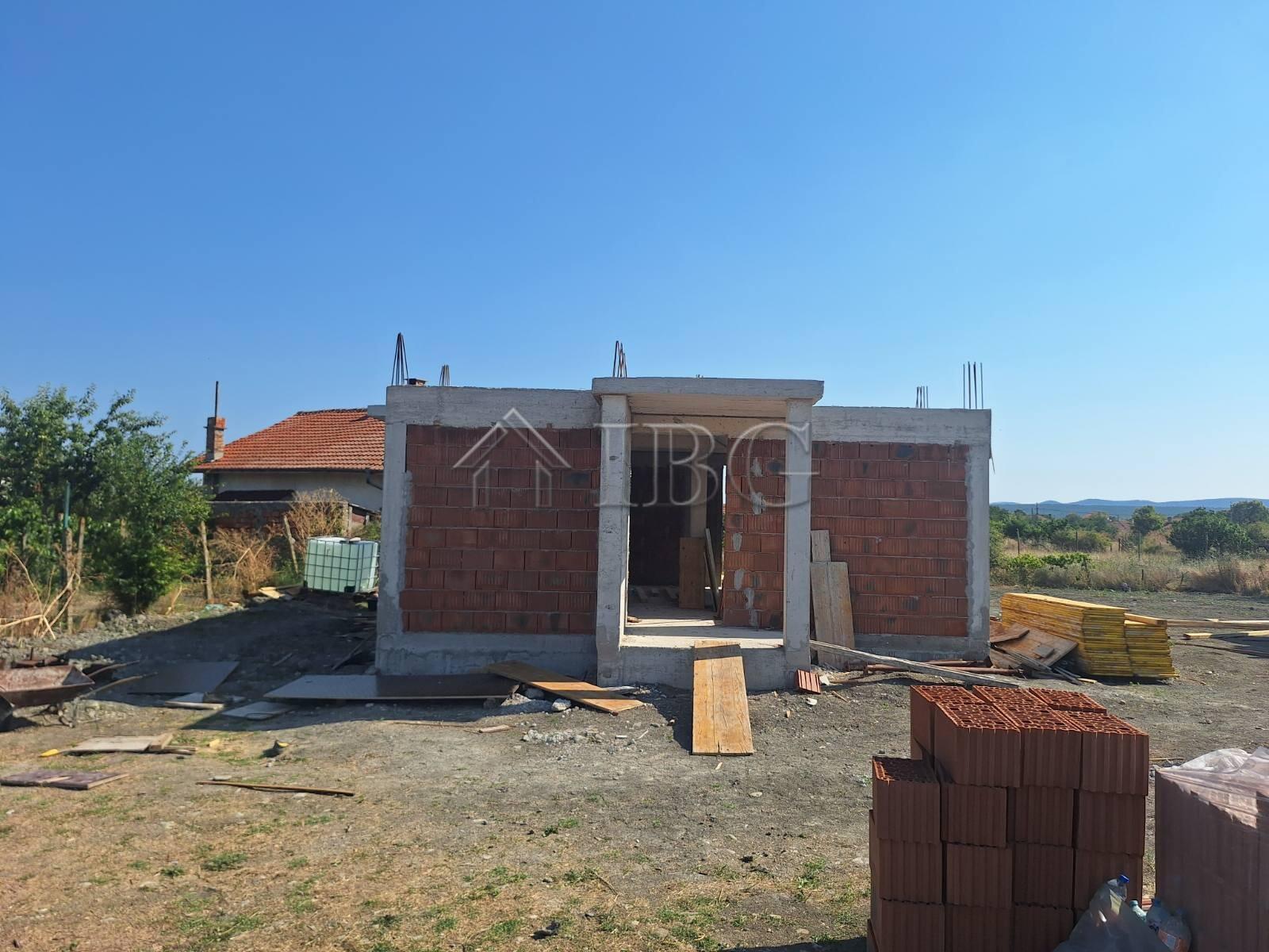 Modern 3-Bedroom House with Private Garden in Orizare, Only 10 km from Sunny Beach — photo 4 of 14