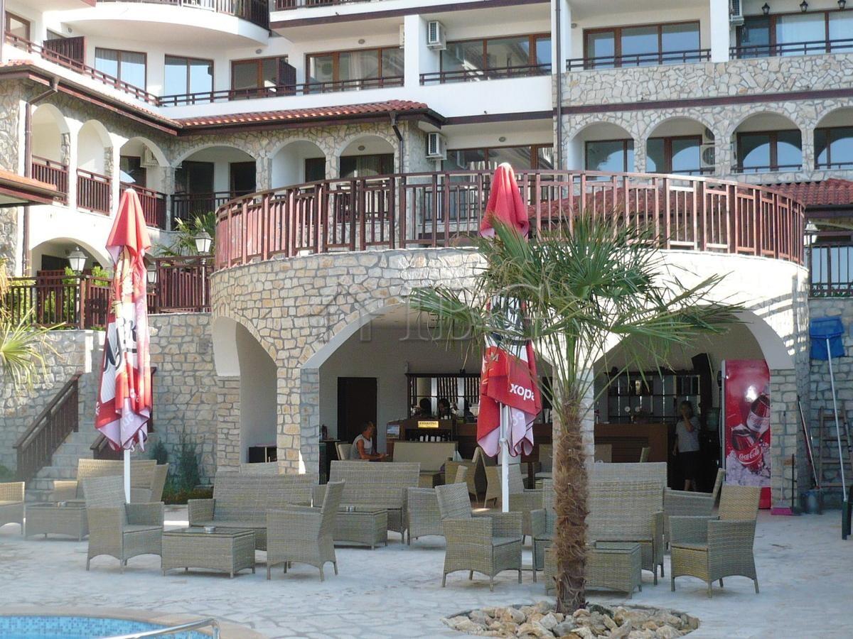 Spacious 2-Bedroom Apartment near the Beach Amphora, Sveti Vlas — photo 19 of 19