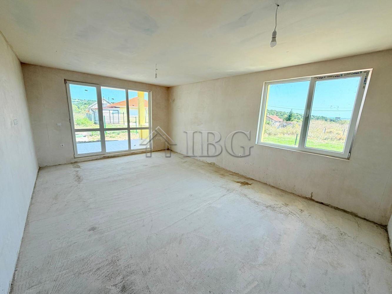 New 3-Bedroom House with Panoramic Lake View Cherni Vrah, near Burgas — photo 3