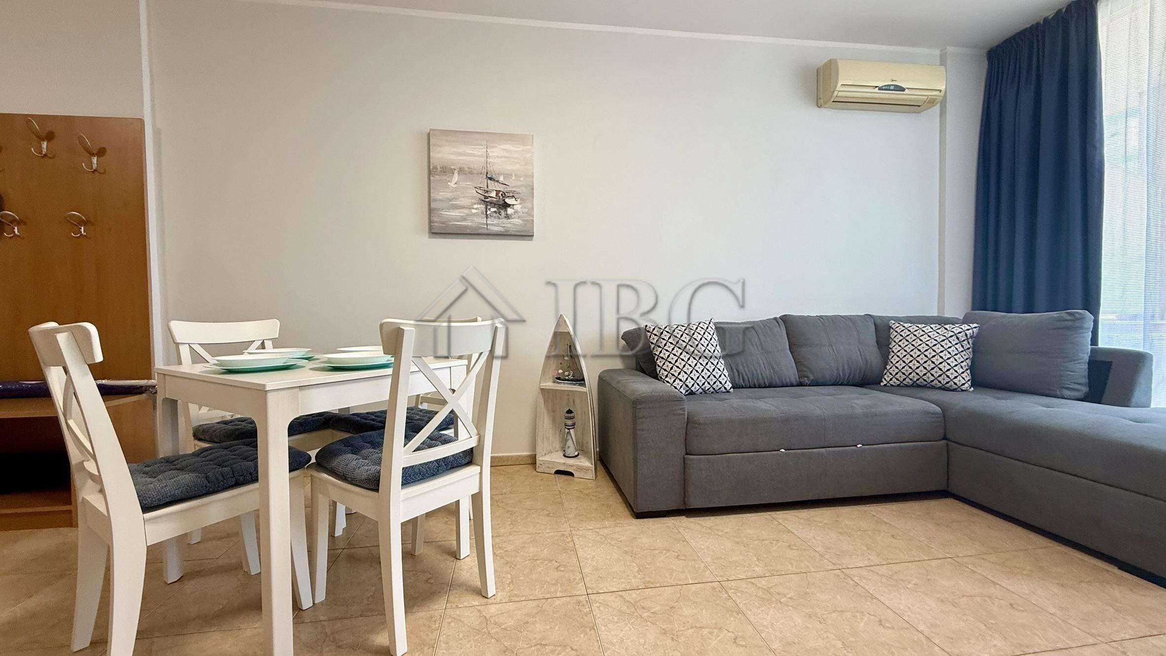 1-Bedroom Apartment with Sea & Pool View Trakia Plaza, Sunny Beach — photo 5 of 14