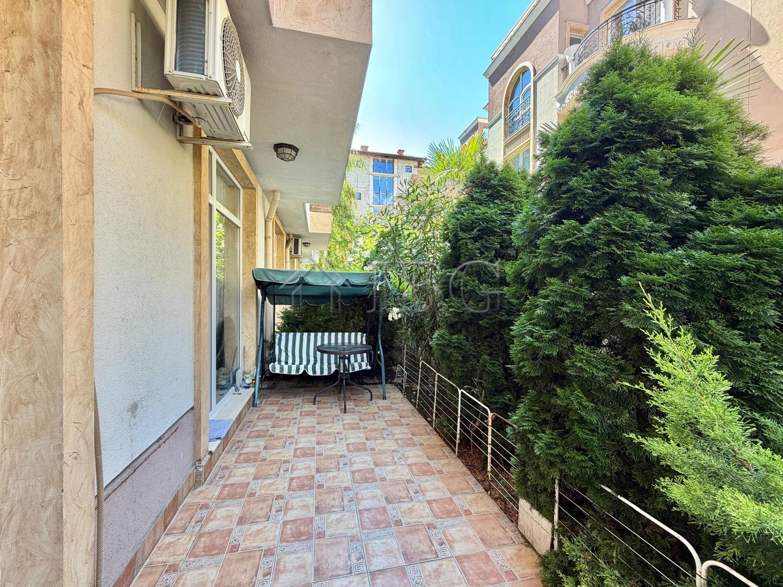 1-Bedroom Apartment with big balcony in Melia 10, Ravda — photo 13 of 14