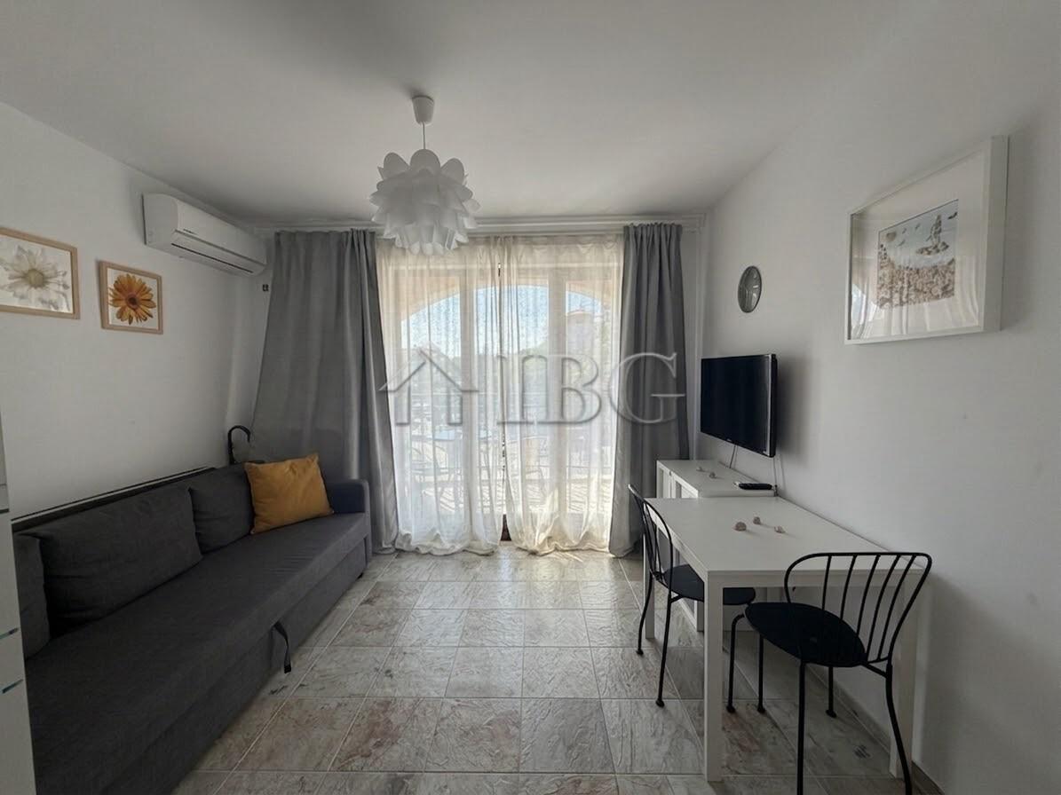 Modern Studio with Pool View Villa Astoria 6, Elenite — photo 2