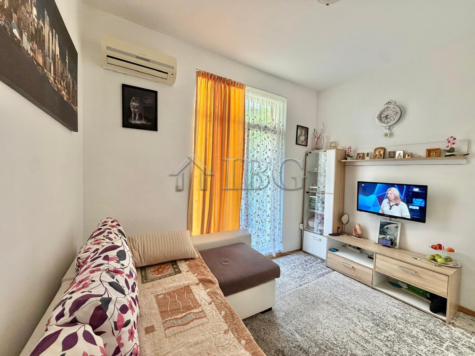 1-Bedroom Apartment with big balcony in Melia 10, Ravda — photo 4 of 14