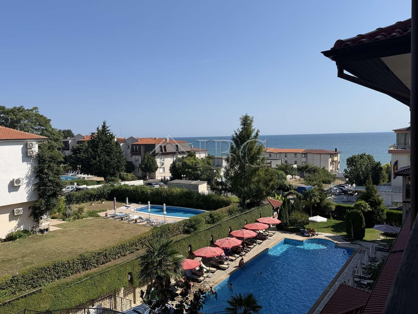 Spacious 2-Bedroom Apartment near the Beach Amphora, Sveti Vlas — main photo
