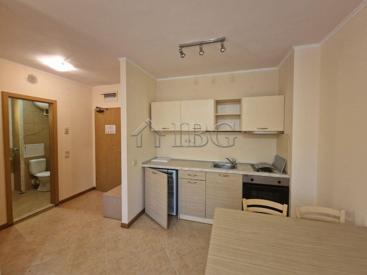 1-Bedroom Apartment with Pool View Royal Sun, Sunny Beach — photo 14 of 16