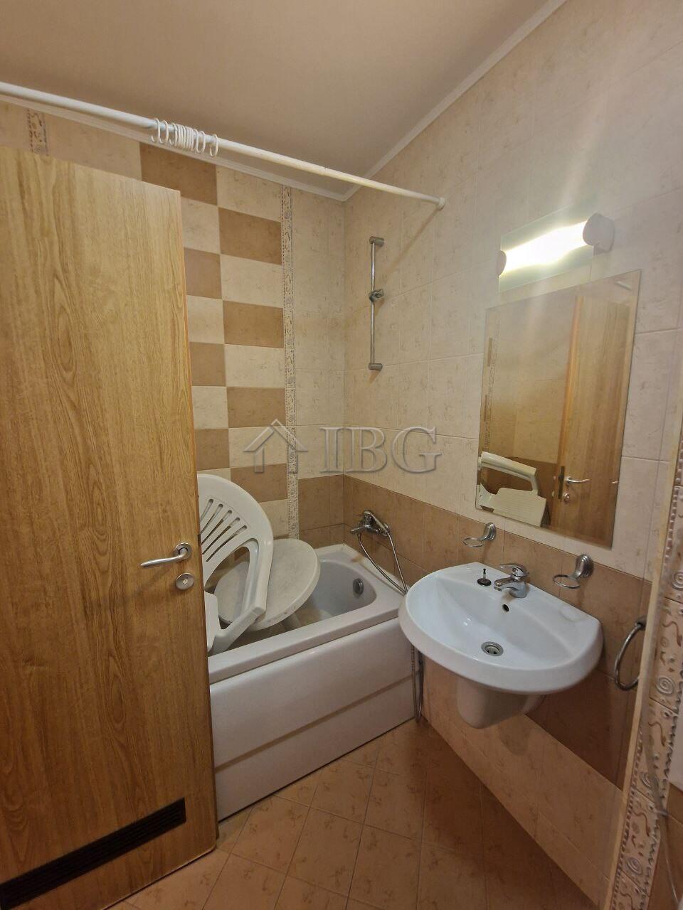 1-Bedroom Apartment with Pool View Royal Sun, Sunny Beach — photo 16 of 16
