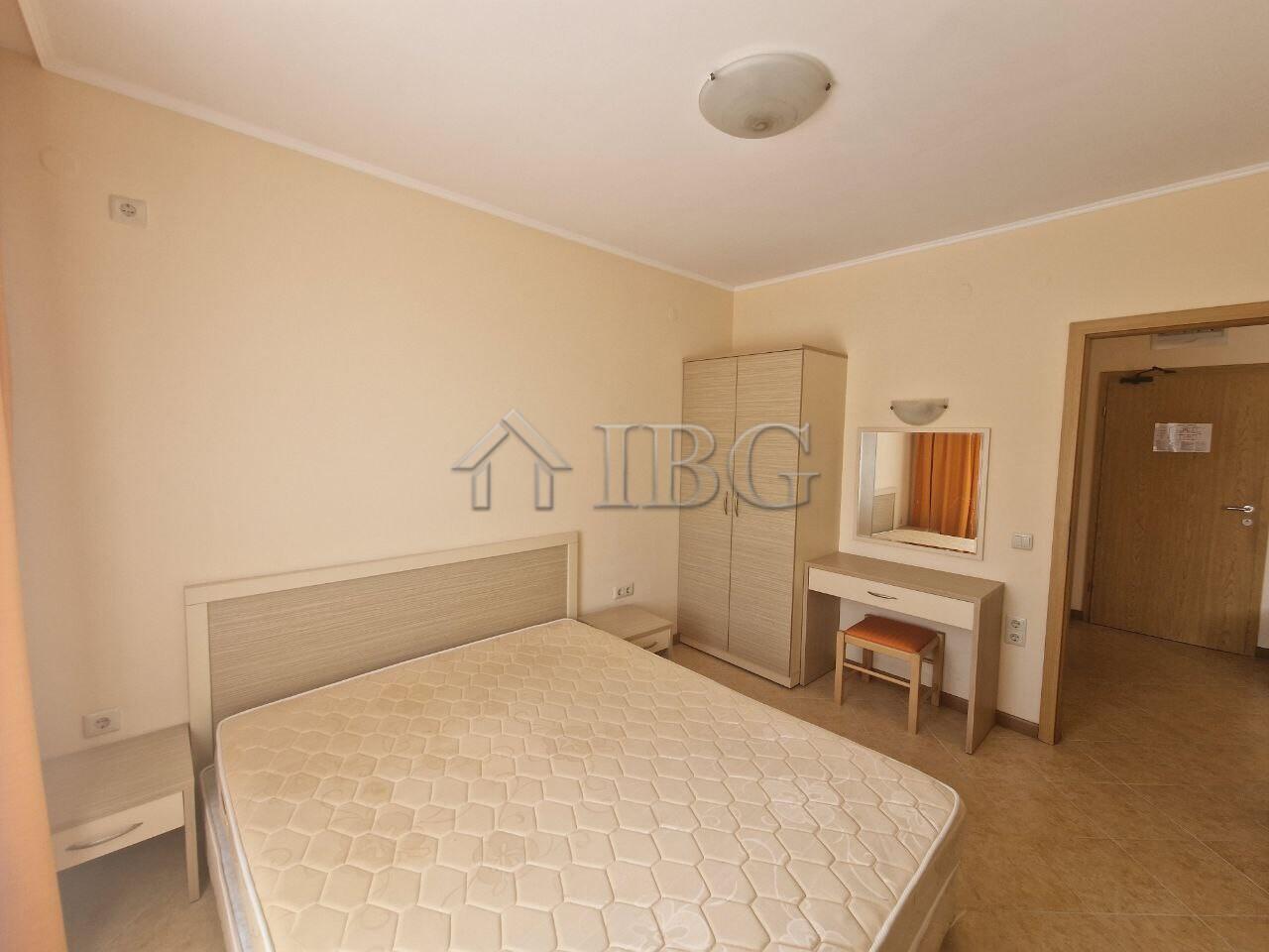 1-Bedroom Apartment with Pool View Royal Sun, Sunny Beach — photo 12 of 16