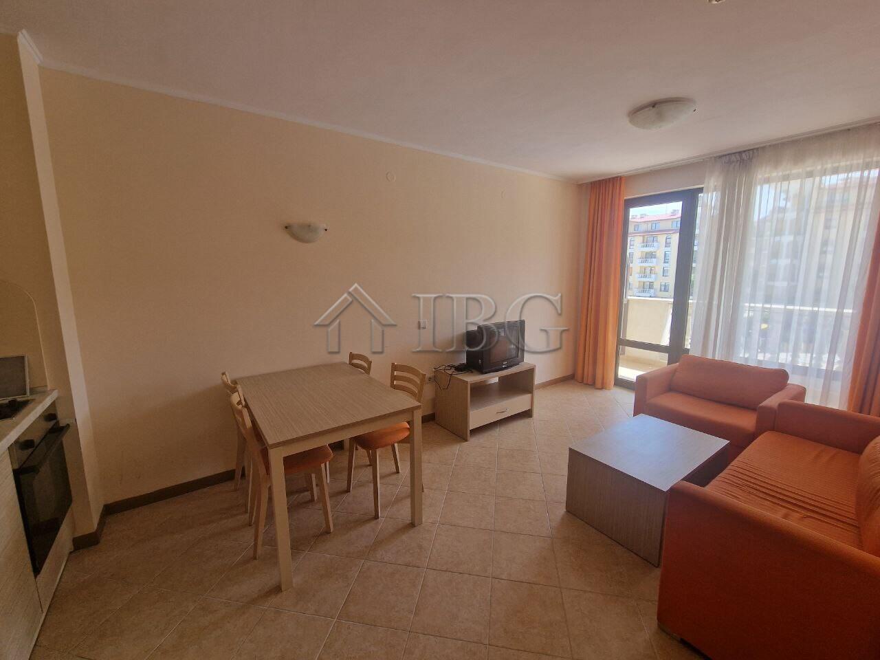 1-Bedroom Apartment with Pool View Royal Sun, Sunny Beach — photo 8 of 16