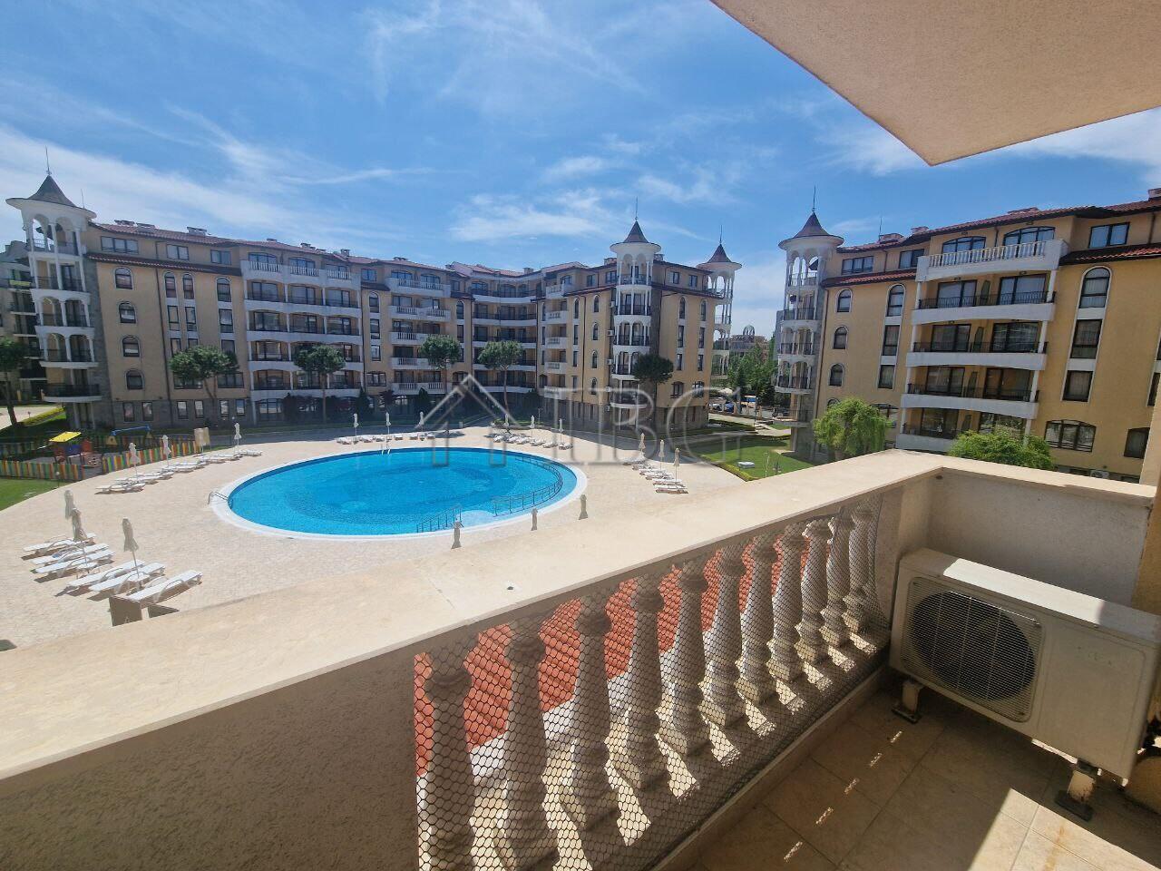1-Bedroom Apartment with Pool View Royal Sun, Sunny Beach — photo 2