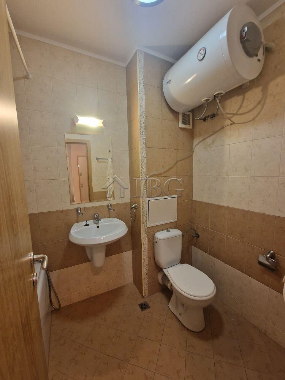 1-Bedroom Apartment with Pool View Royal Sun, Sunny Beach — photo 15 of 16