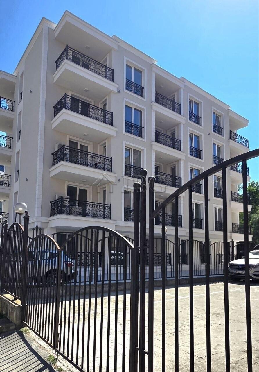 Studio with Balcony in La Mer Silver Residence-1, Sunny Beach — photo 3