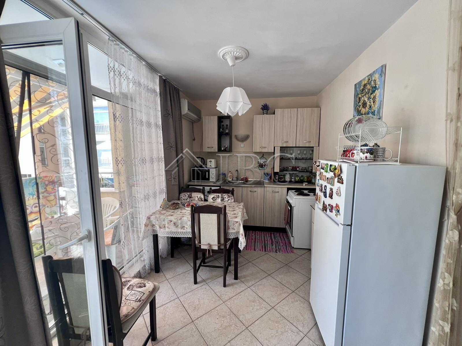Reduced Price - 2-Bedroom Apartment with Pool View Kamelia Garden, Sunny Beach — photo 4 of 23