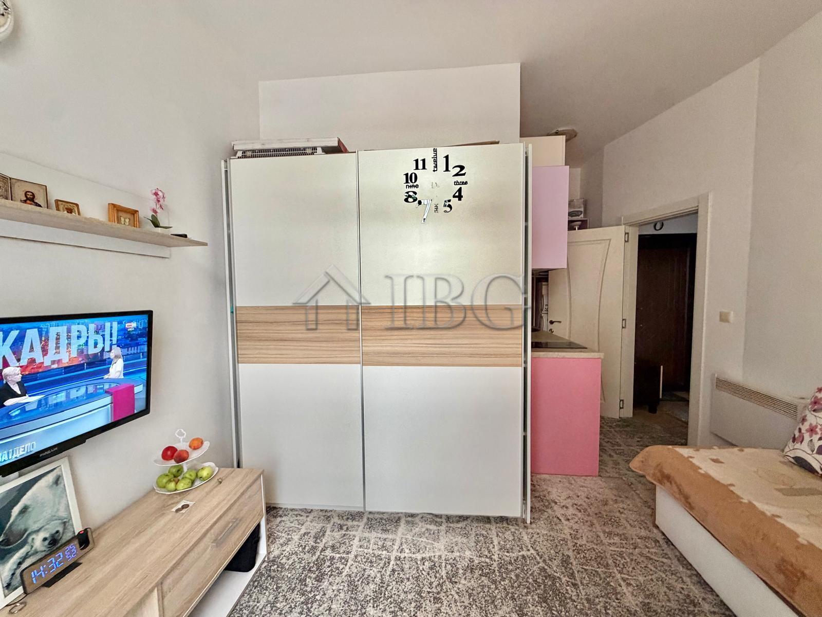 1-Bedroom Apartment with big balcony in Melia 10, Ravda — photo 7 of 14