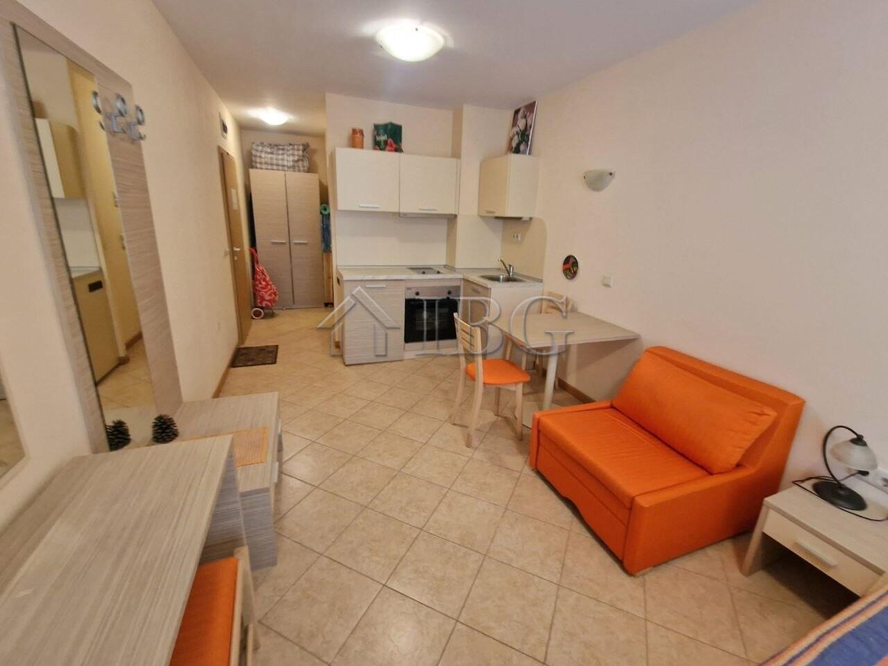 Studio Apartment with South-Facing Exposure Royal Sun, Sunny Beach — photo 8 of 20