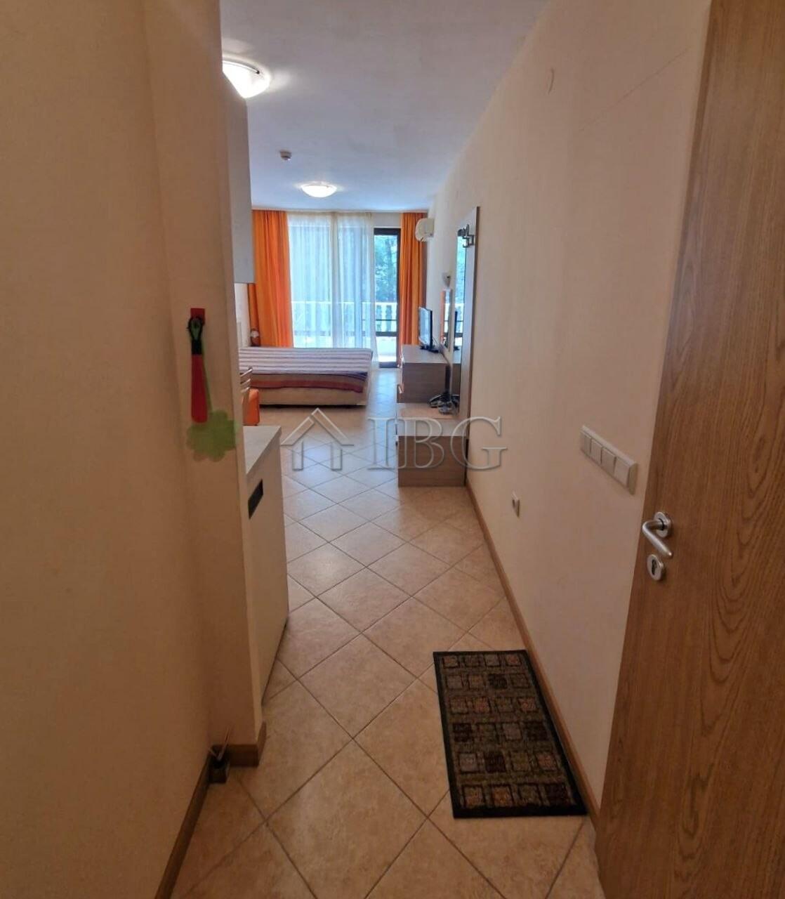 Studio Apartment with South-Facing Exposure Royal Sun, Sunny Beach — photo 15 of 20