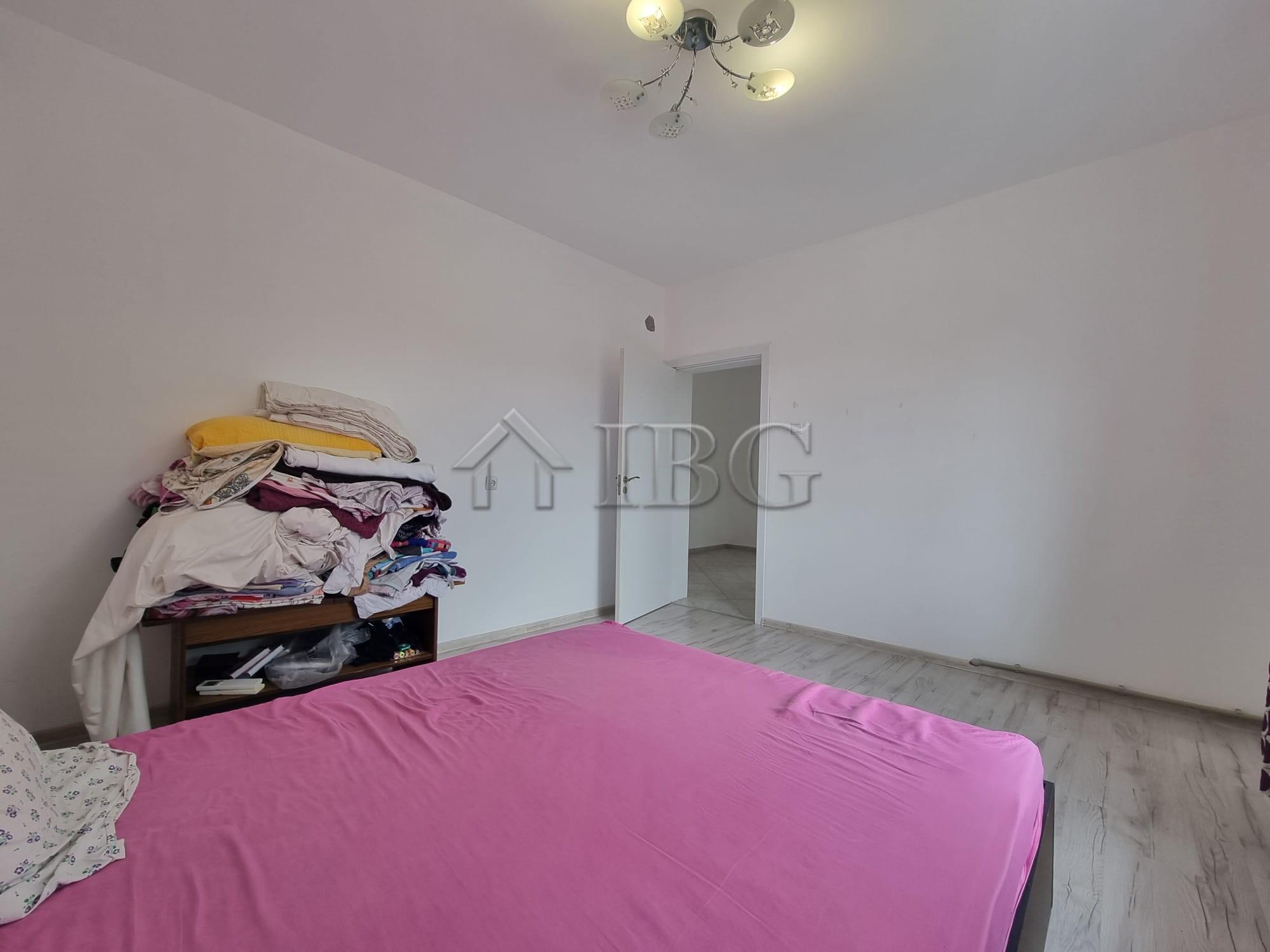 Spacious 5-Bedroom House with 850 sq.m. Garden Dyulevo, Burgas Region — photo 23 of 25