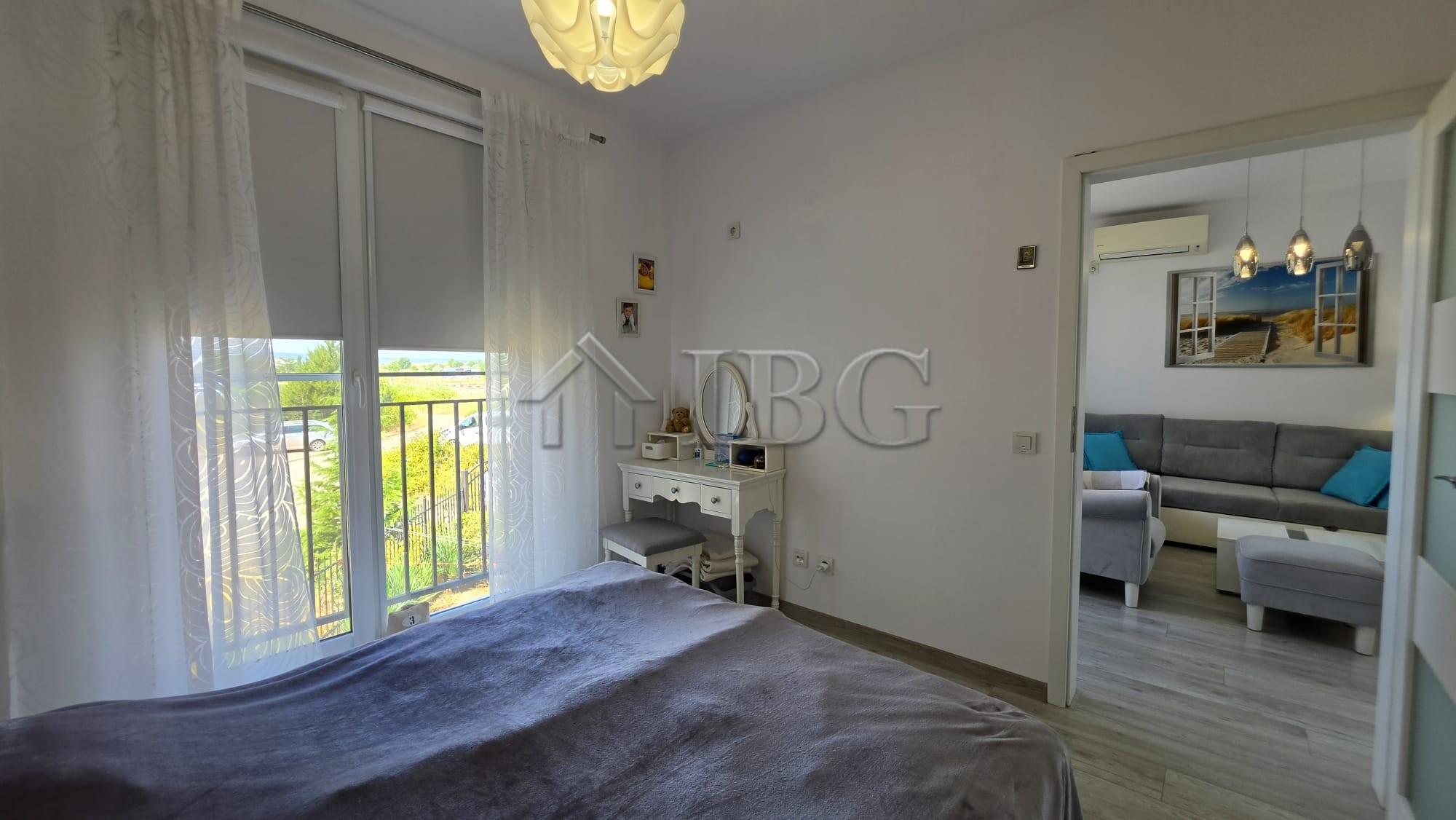 1-Bedroom Apartment with Low Maintenance Fee in Golden Day 2, Sunny Beach — photo 9 of 15