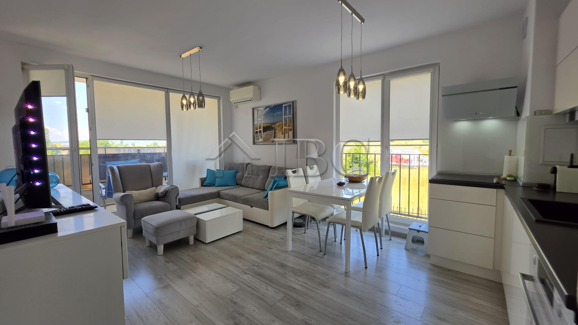 1-Bedroom Apartment with Low Maintenance Fee in Golden Day 2, Sunny Beach — photo 2