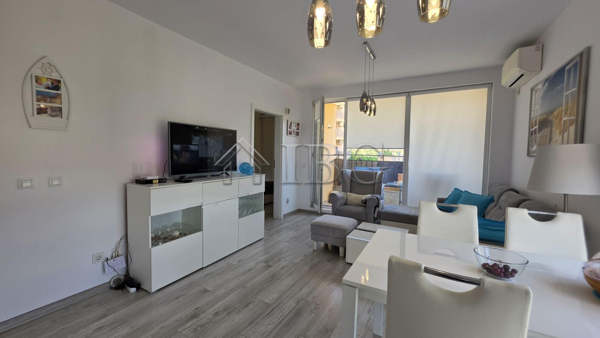 1-Bedroom Apartment with Low Maintenance Fee in Golden Day 2, Sunny Beach — photo 3