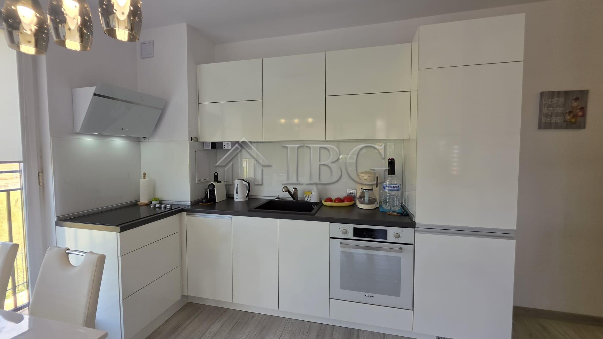 1-Bedroom Apartment with Low Maintenance Fee in Golden Day 2, Sunny Beach — photo 4 of 15