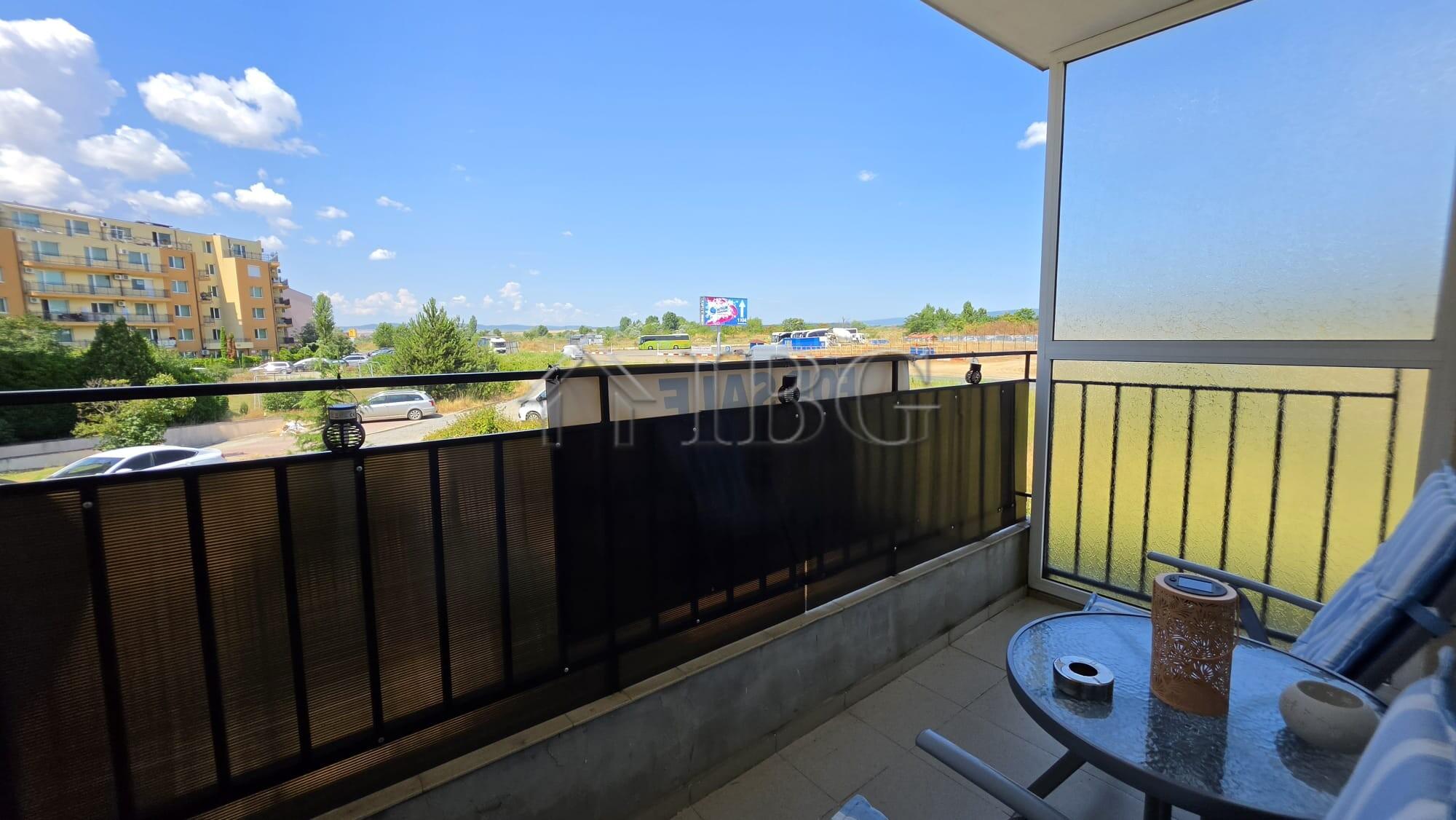 1-Bedroom Apartment with Low Maintenance Fee in Golden Day 2, Sunny Beach — photo 6 of 15