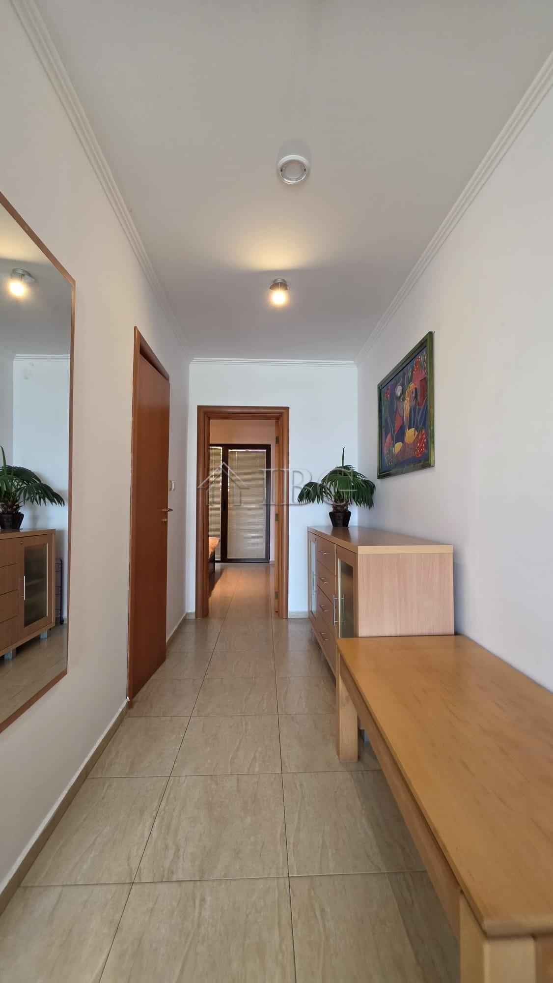 Beachfront 1-Bedroom Apartment with Sea and Pool Views in Diamant, Sveti Vlas — photo 16 of 20