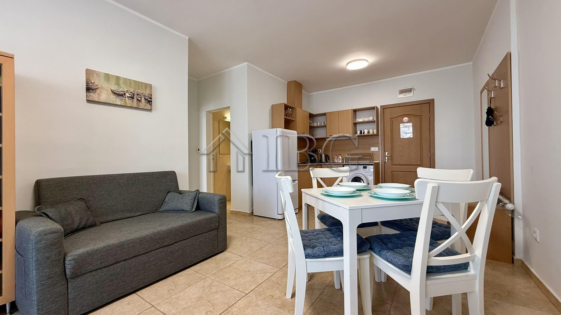 1-Bedroom Apartment with Sea & Pool View Trakia Plaza, Sunny Beach — photo 7 of 14