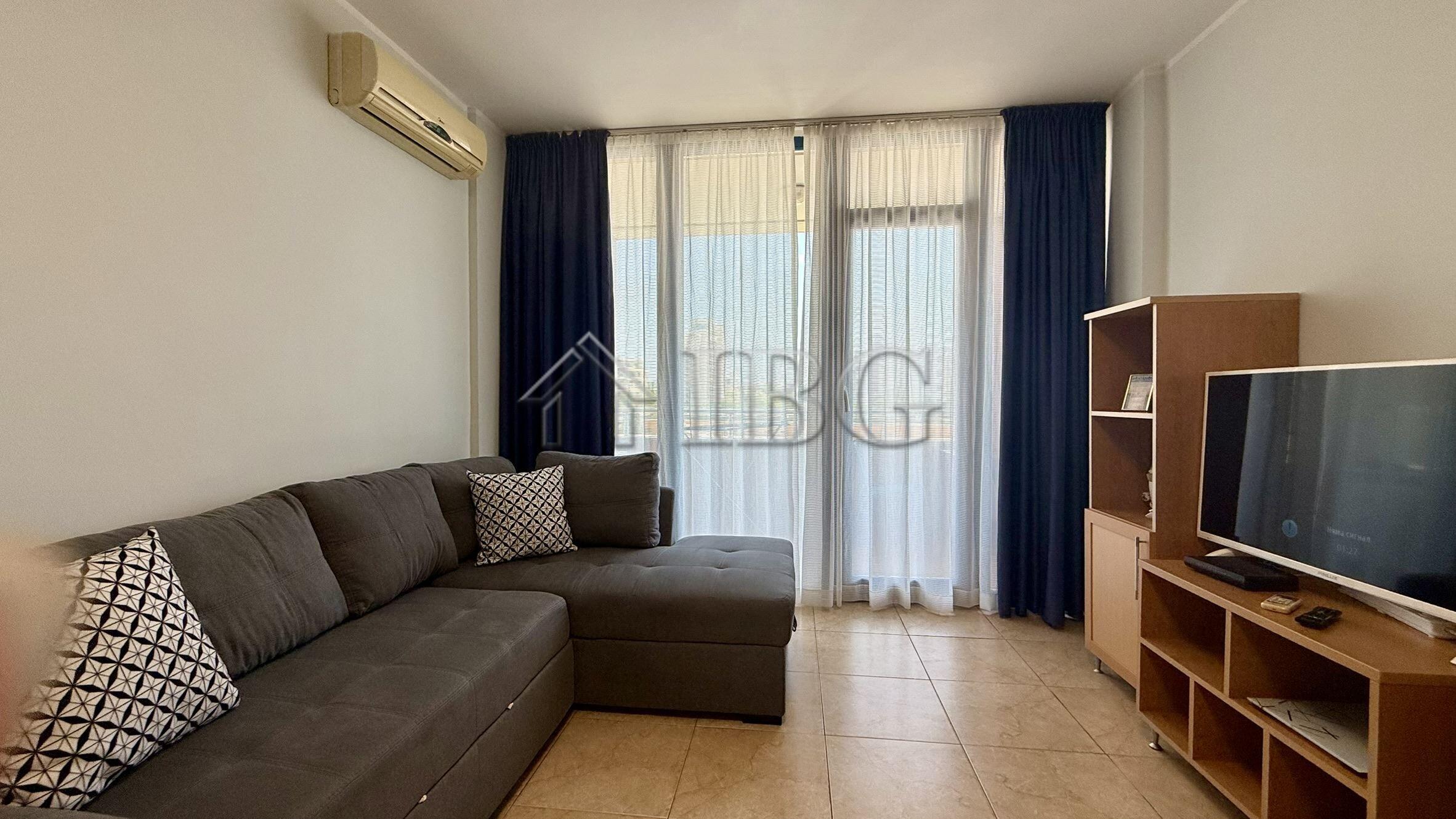 1-Bedroom Apartment with Sea & Pool View Trakia Plaza, Sunny Beach — photo 8 of 14