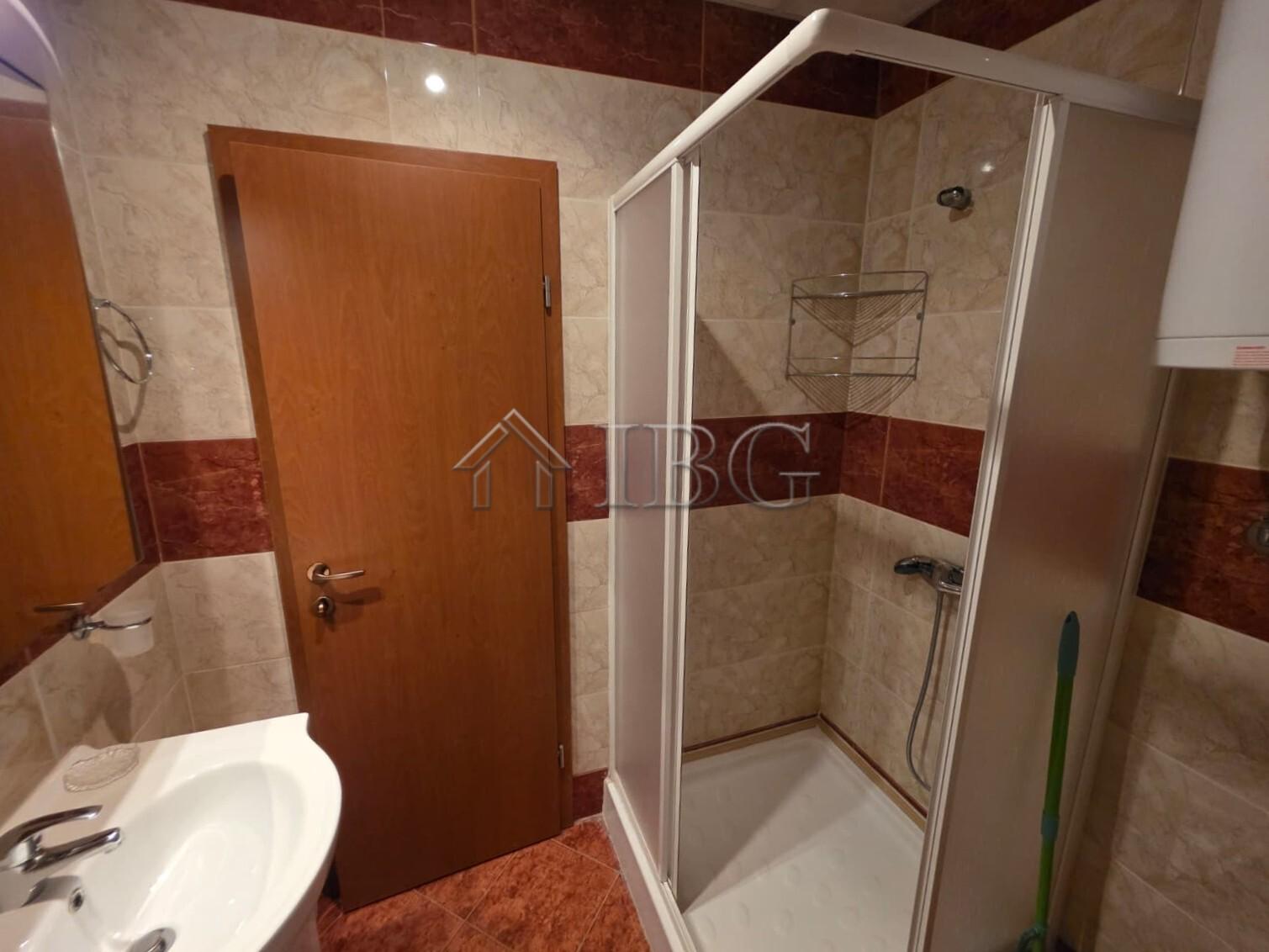 Furnished Studio with Pool View in Nessebar Fort Club, Sunny Beach — photo 9 of 12