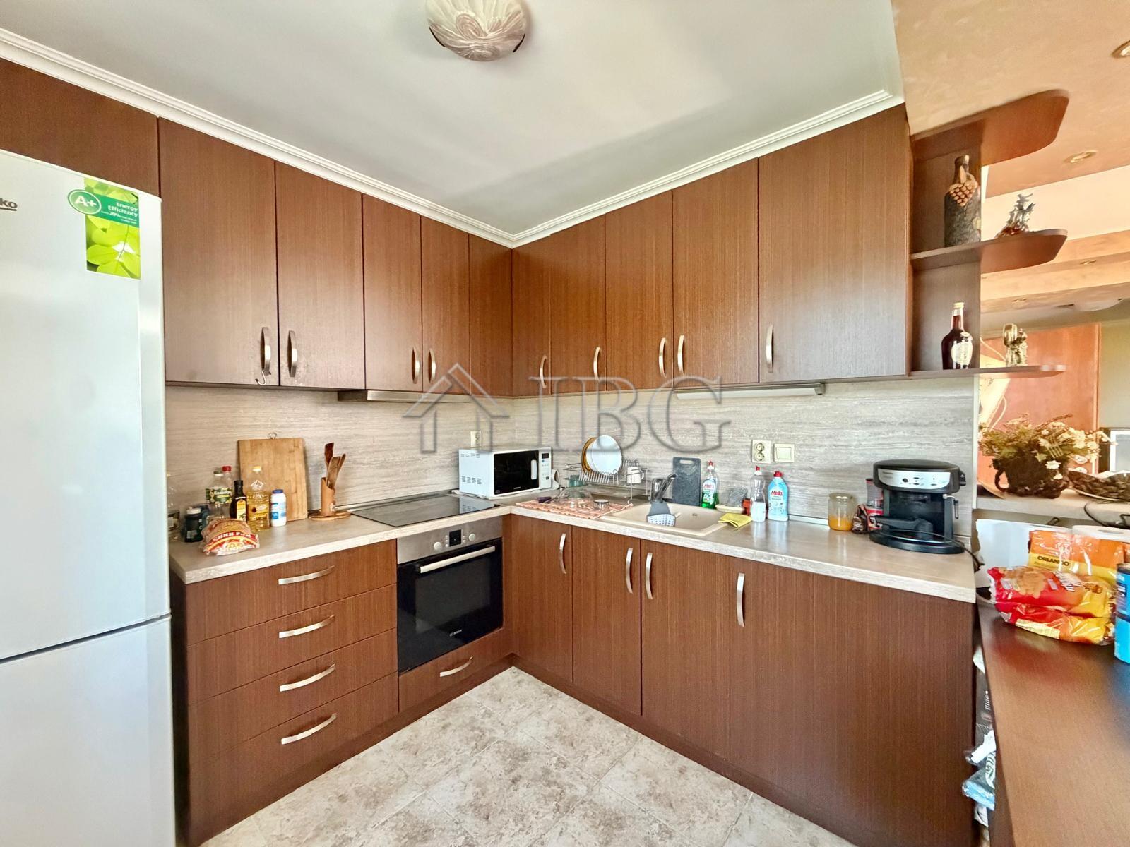 Detached 4-Bedroom House with Tavern, Garden and Panoramic Terrace in Kosharitsa — photo 6 of 25