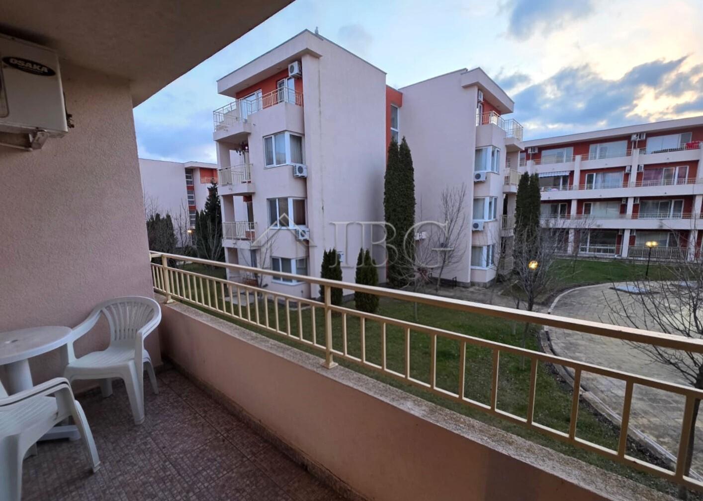 Furnished Studio with Pool View in Nessebar Fort Club, Sunny Beach — photo 10 of 12