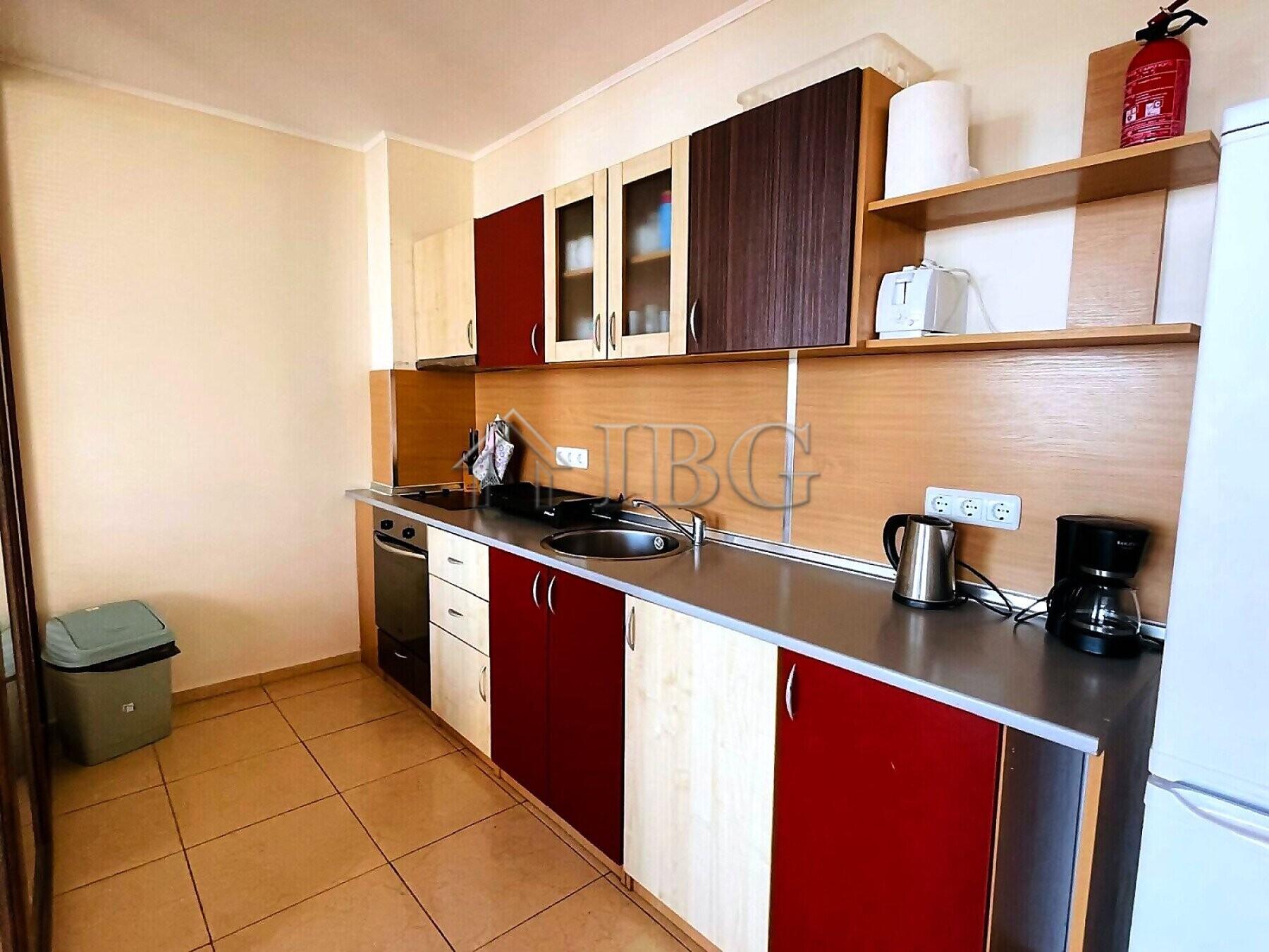 Spacious 2-Bedroom Apartment with Sea View Dolce Vita 1, Sveti Vlas — photo 8 of 17