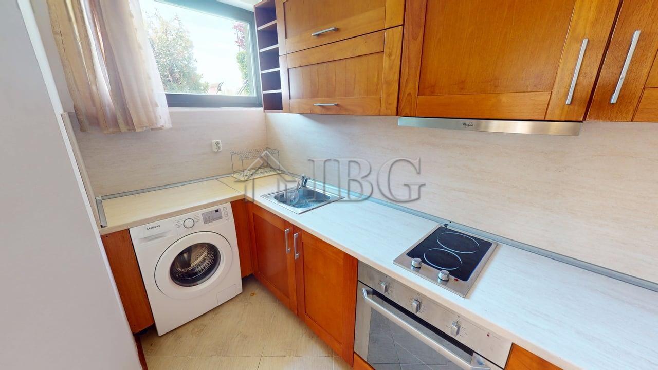 Spacious 1-Bedroom Apartment Bay View Villas, Kosharitsa — photo 8 of 16