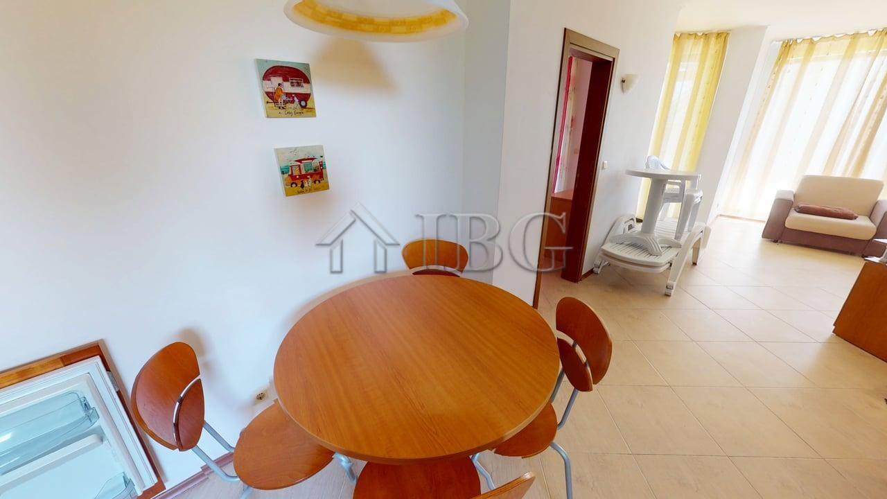 Spacious 1-Bedroom Apartment Bay View Villas, Kosharitsa — photo 9 of 16