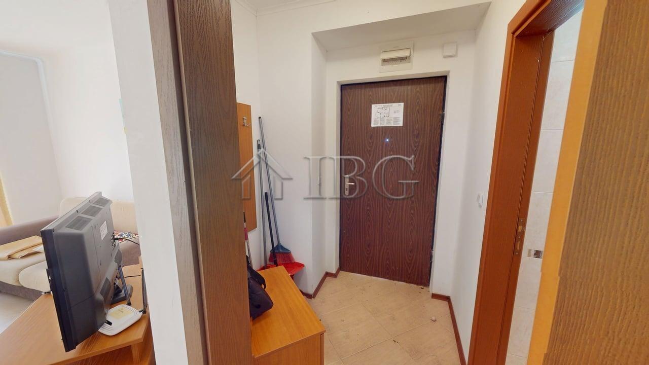 Spacious 1-Bedroom Apartment Bay View Villas, Kosharitsa — photo 16 of 16