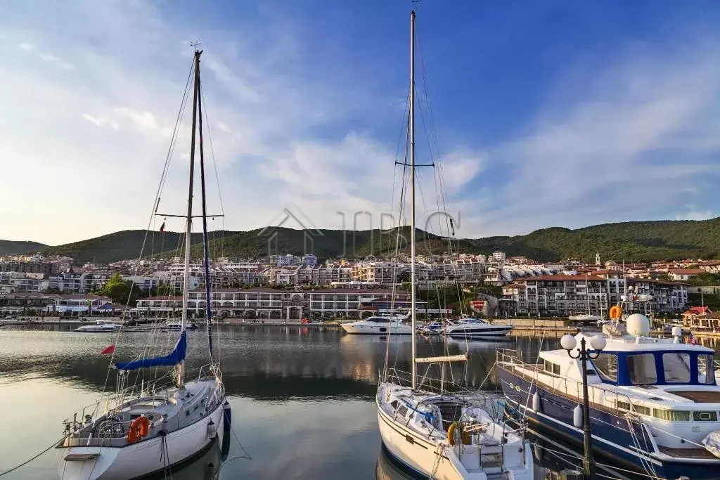 2-Bedroom Apartment with Panoramic Sea View Diamond, Sveti Vlas — photo 4 of 18